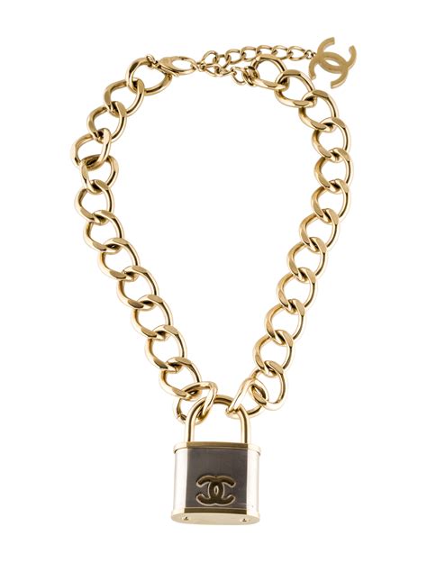 chanel necklace lock